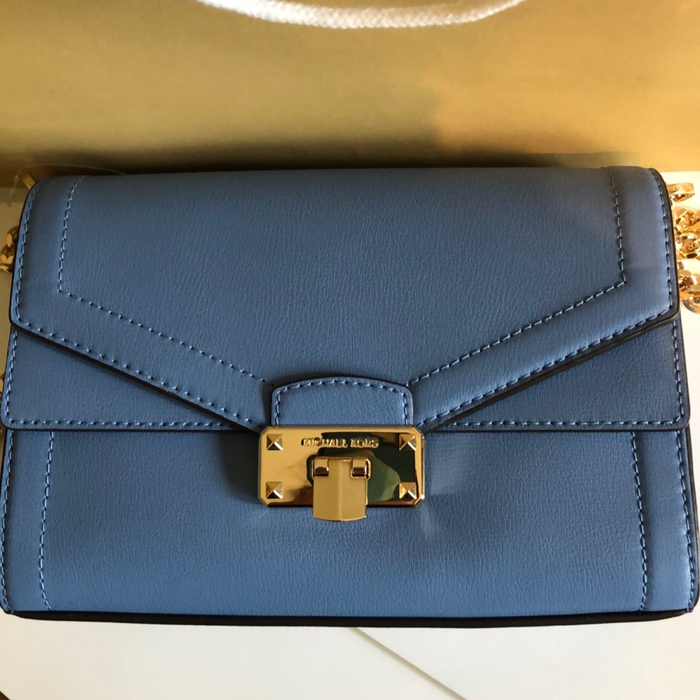 🌷NEW Michael Kors Kinsley Set🌷 - Picture 3 of 8